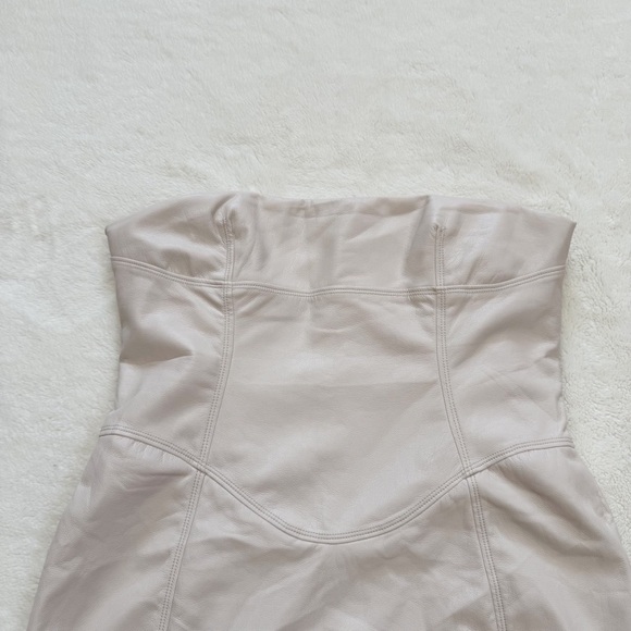 House of CB Camilla Ivory Vegan Leather Strapless Dress Size L+ - Picture 6 of 8